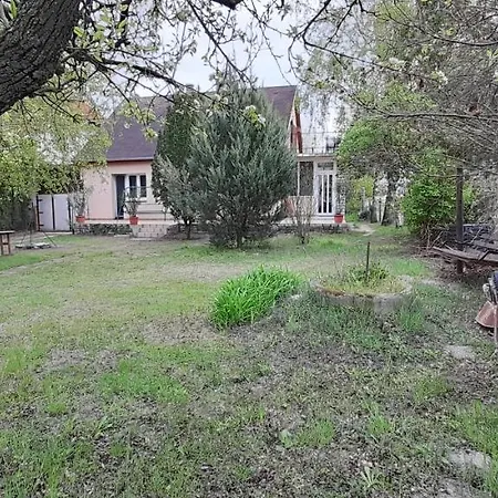 Szive Apartman Gæstehus *